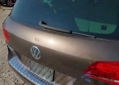 2011 Volkswagen Touareg Vr6 Lux from USA, damaged, VIN WVGFF9BP8BD005090